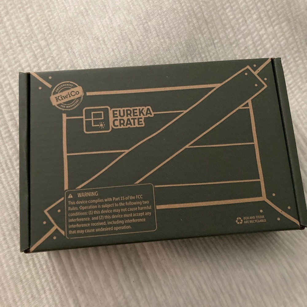 Sealed KiwiCo Articulated Desk Lamp Eureka Crate